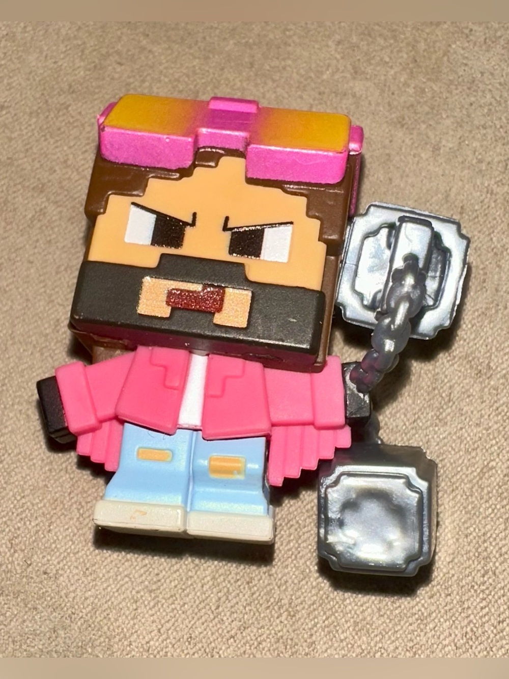 Mattel A Minecraft Movie Garrett Mini Mode Figure Pink Jacket Flail Accessory